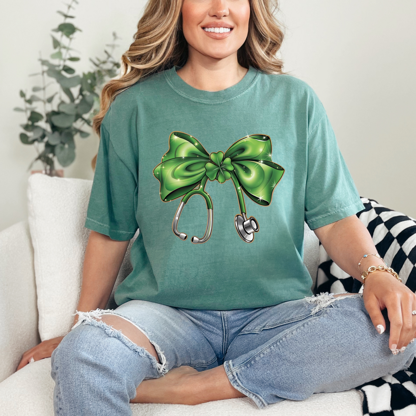 4-Leaf Clover Stethoscope - St. Patrick's Day Nurse & Healthcare Worker T-Shirt