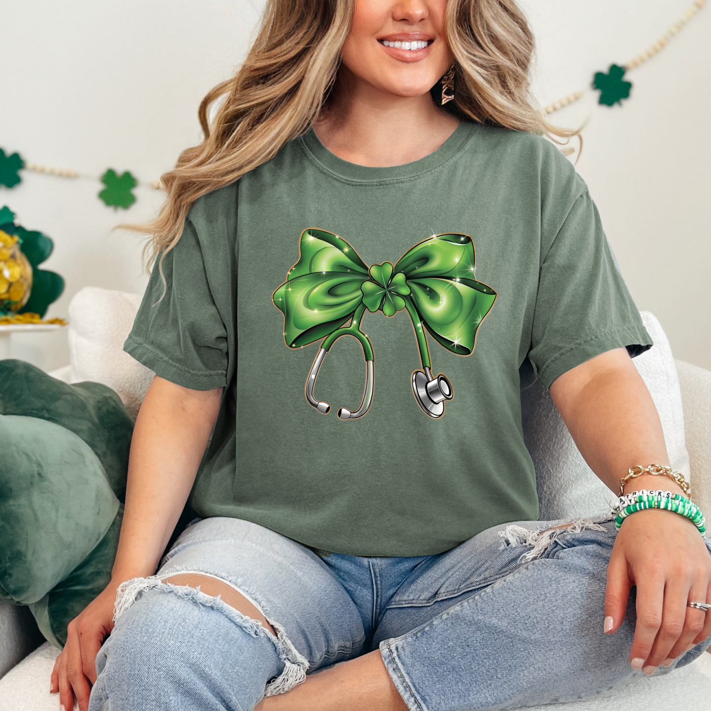 4-Leaf Clover Stethoscope - St. Patrick's Day Nurse & Healthcare Worker T-Shirt