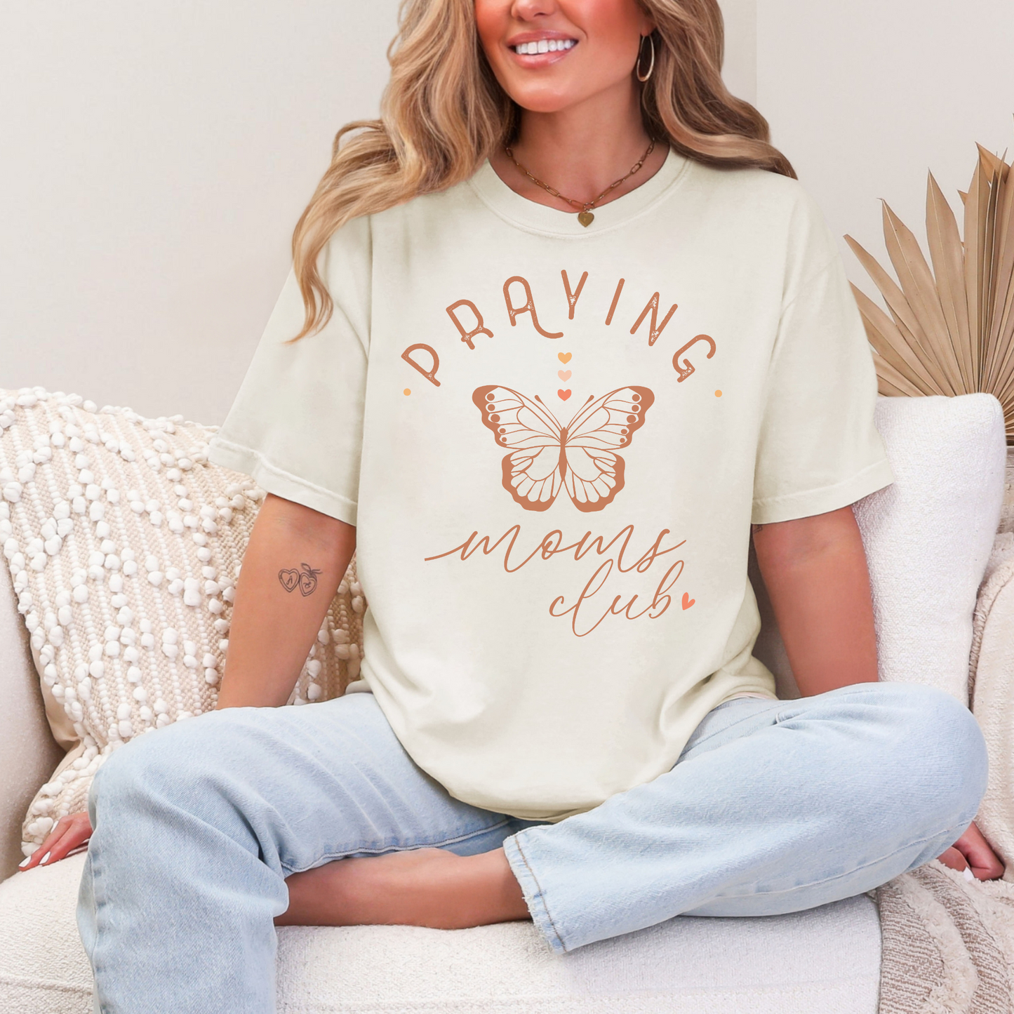 Praying Moms Club - Boho T-Shirt